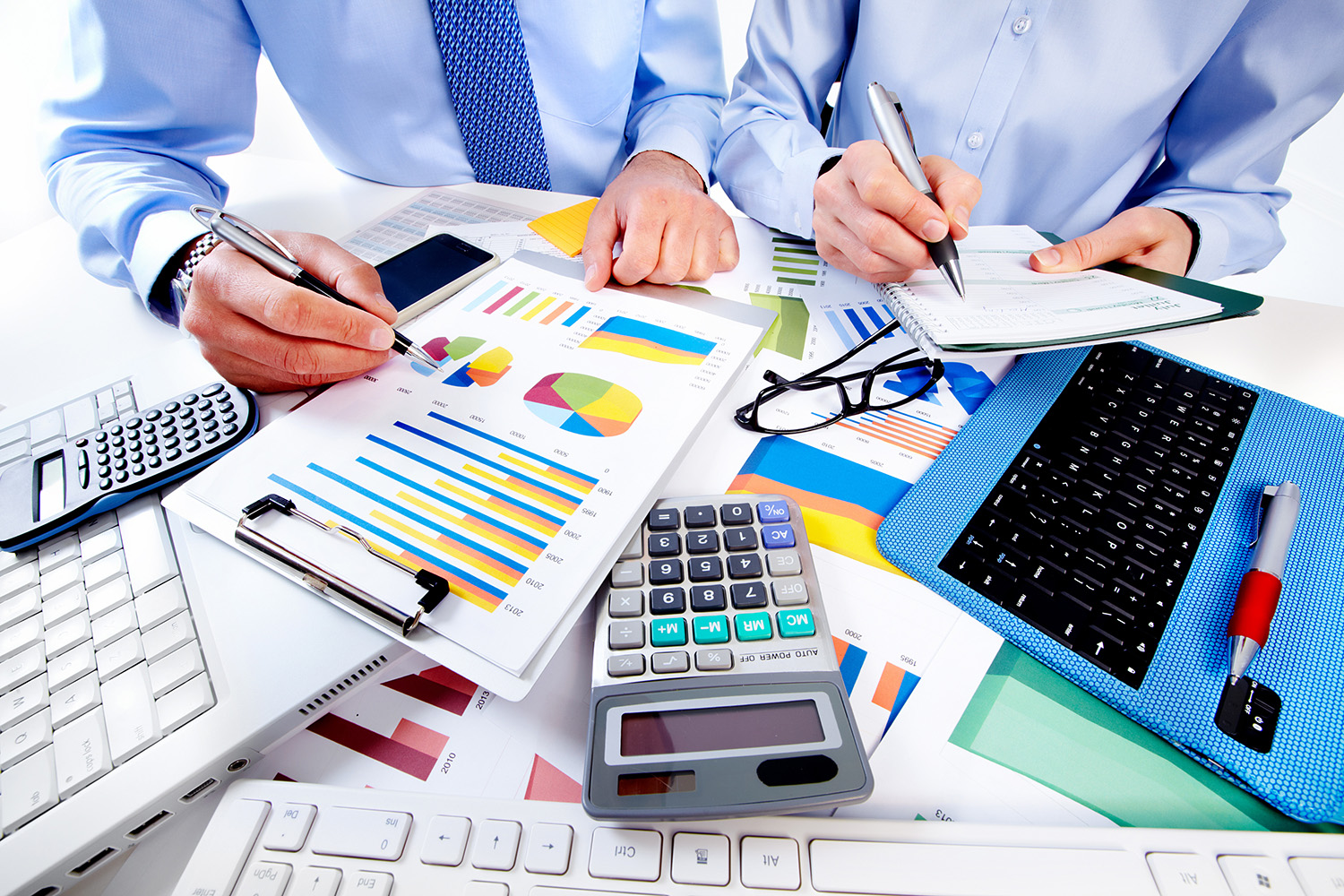 You are currently viewing Bookkeeper vs. Accountant: What’s Best for Your Business?